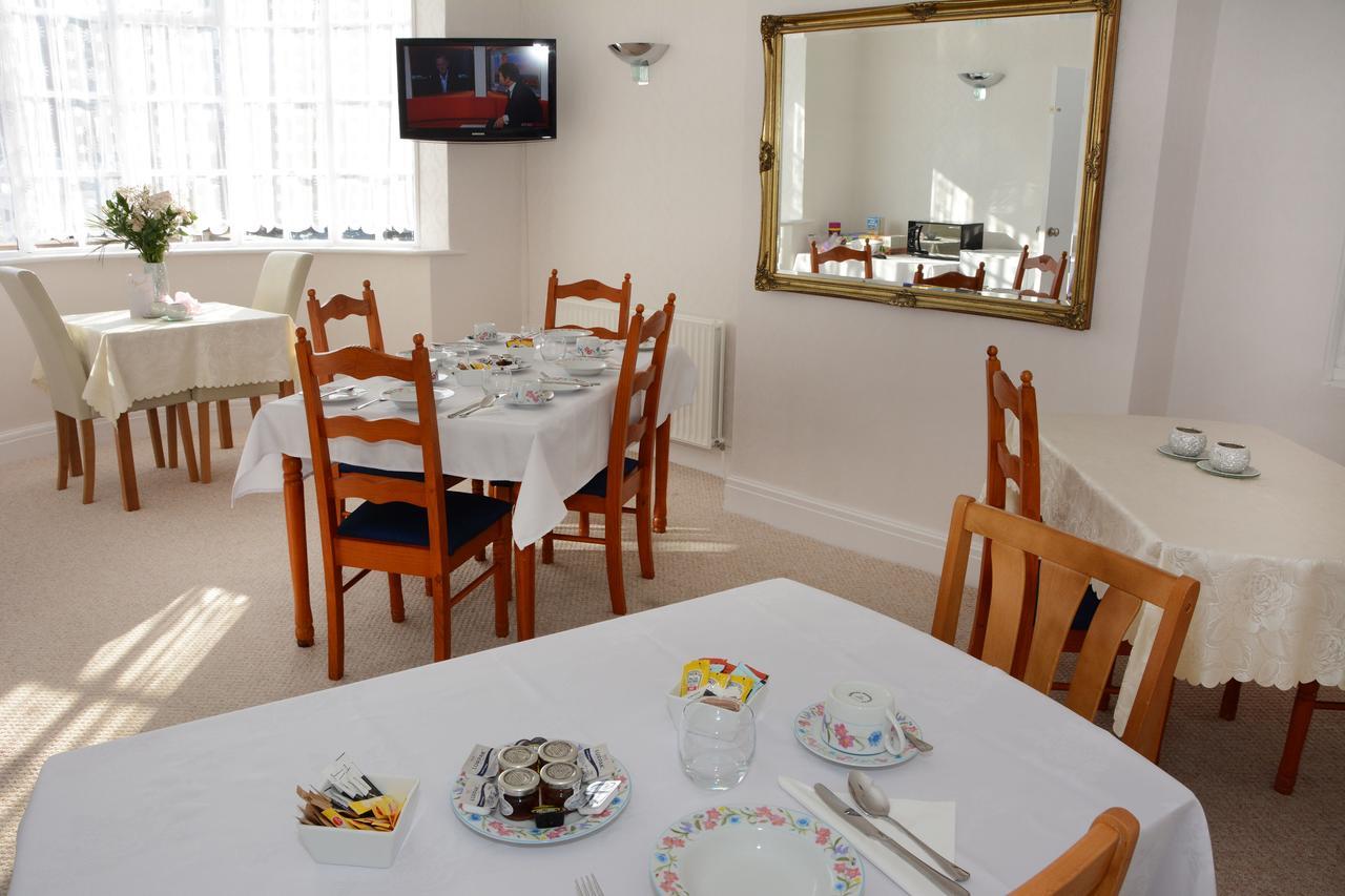The Cove Guest House Rhyl Eksteriør billede